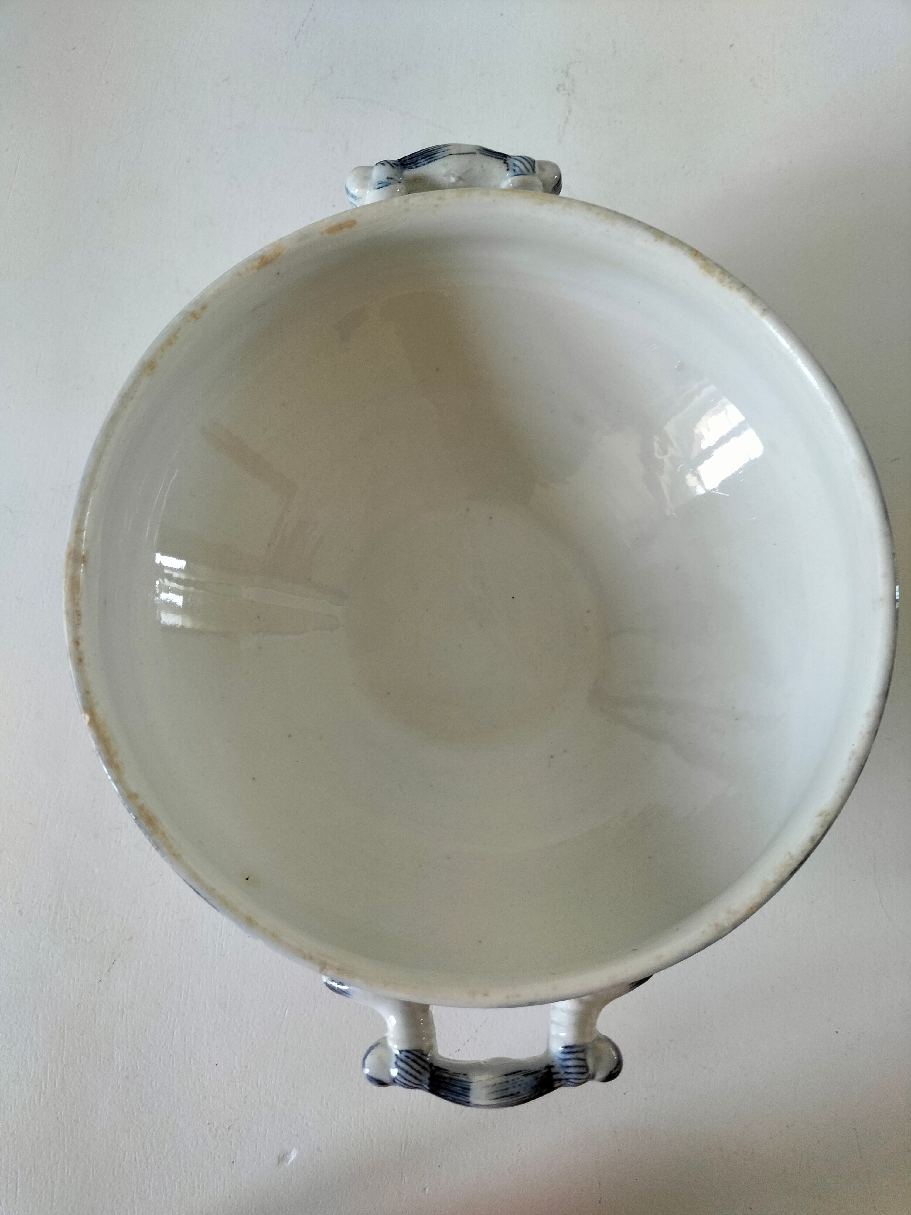 Vegetable dish U&C Sarreguemines with handles, Royat model in blue decoration.