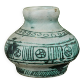 Petit vase signé Jacques Blin.