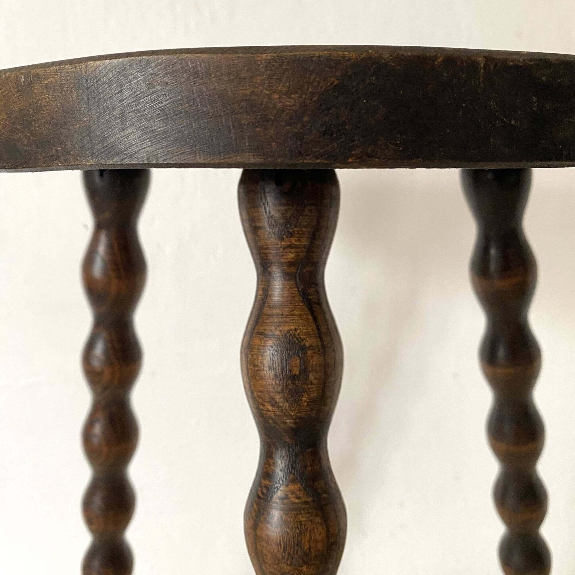 Tabouret Tripode demi cercle 55 cm