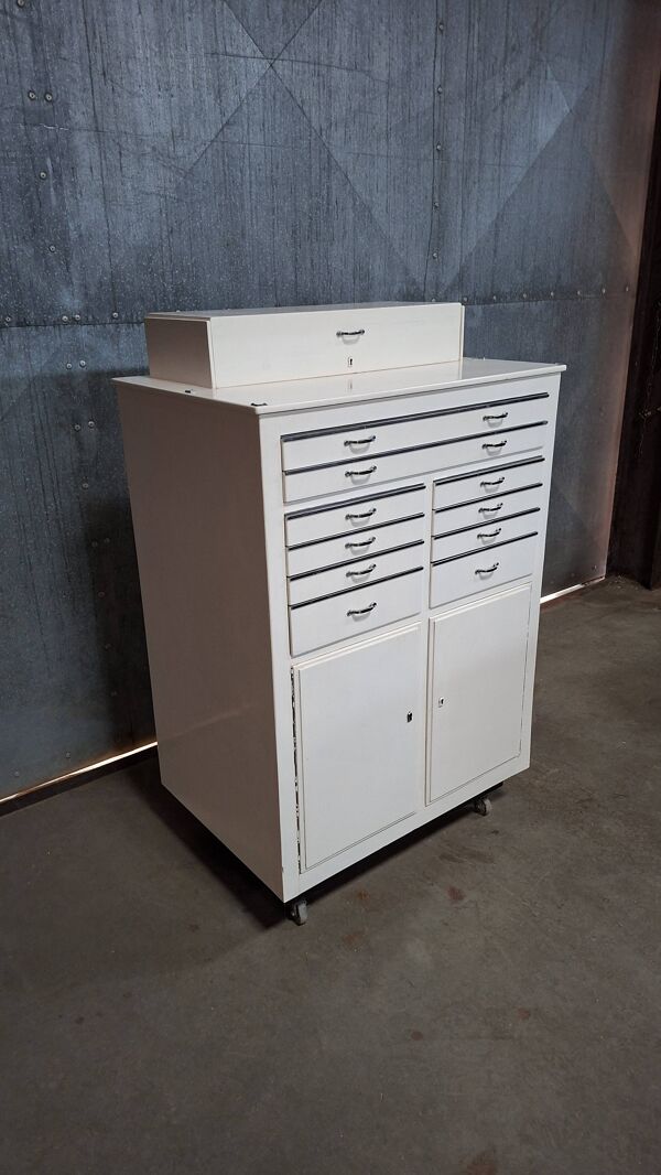 Meuble dentiste sur roulettes / meuble médical / commode à tiroirs