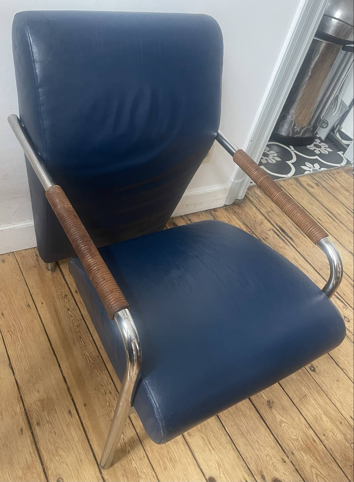 Zanotta Niccola Armchair - Andrea Branzi - Blue Leather