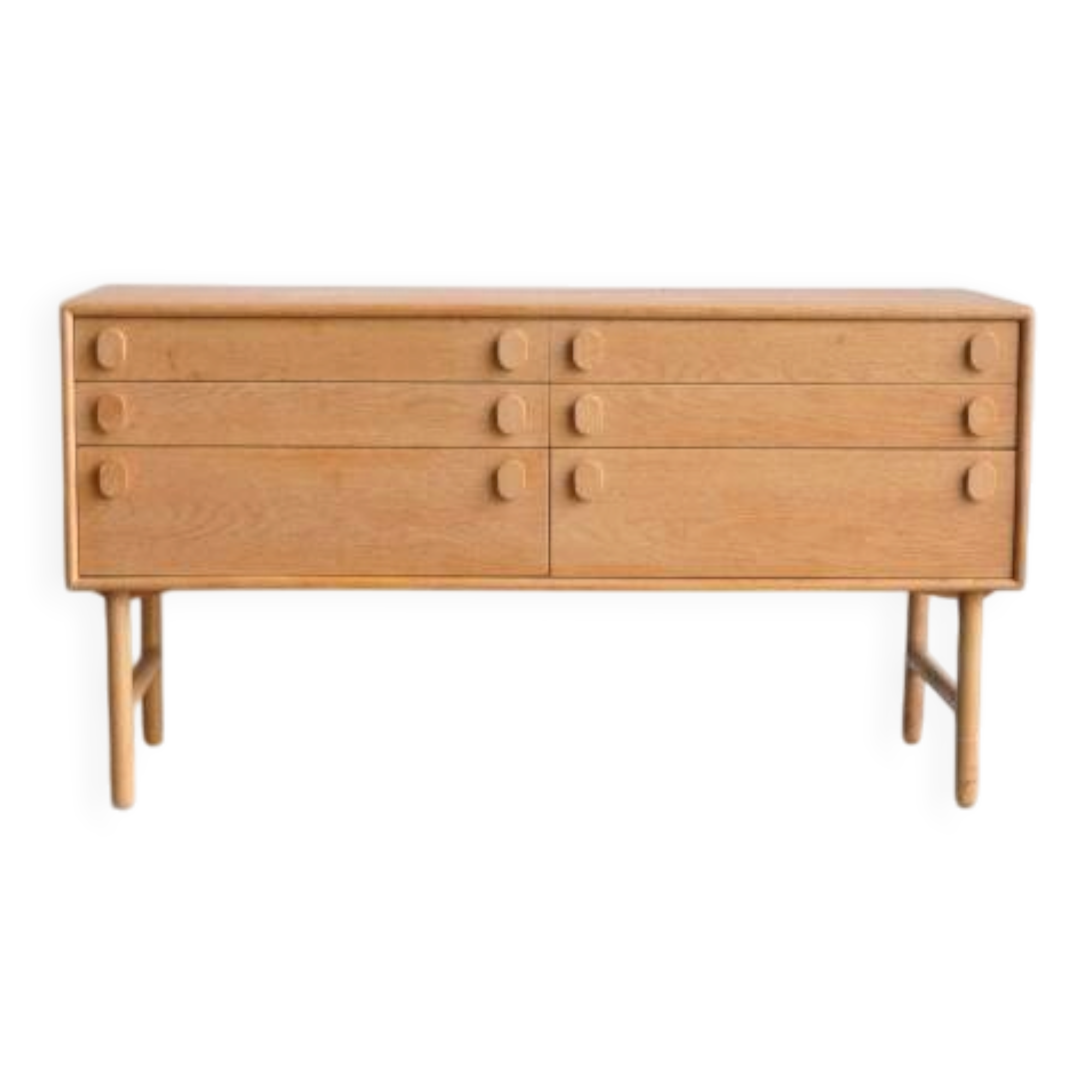 Enfilade / sideboard by Meredew 133 cm