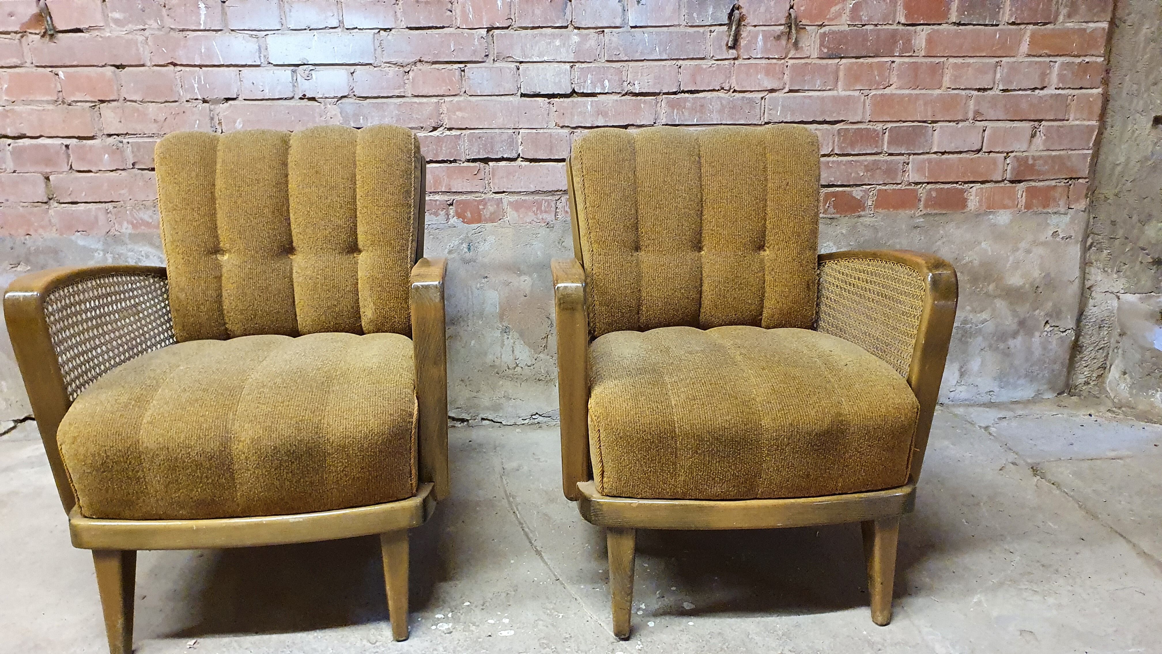 Paire de fauteuils cannage 1960"