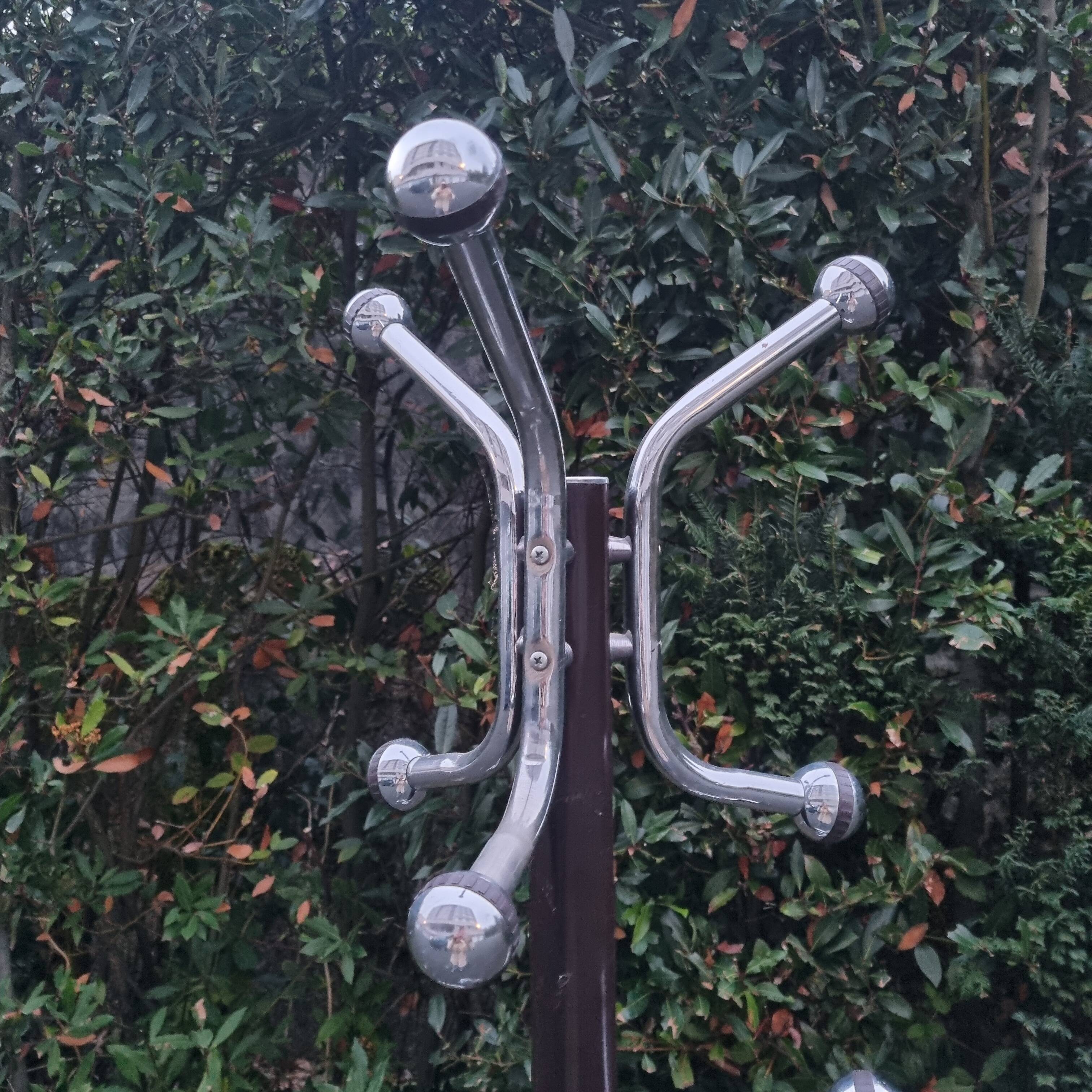 Marble and chrome coat rack with 12 hooks