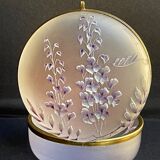 Enamelled candy maker