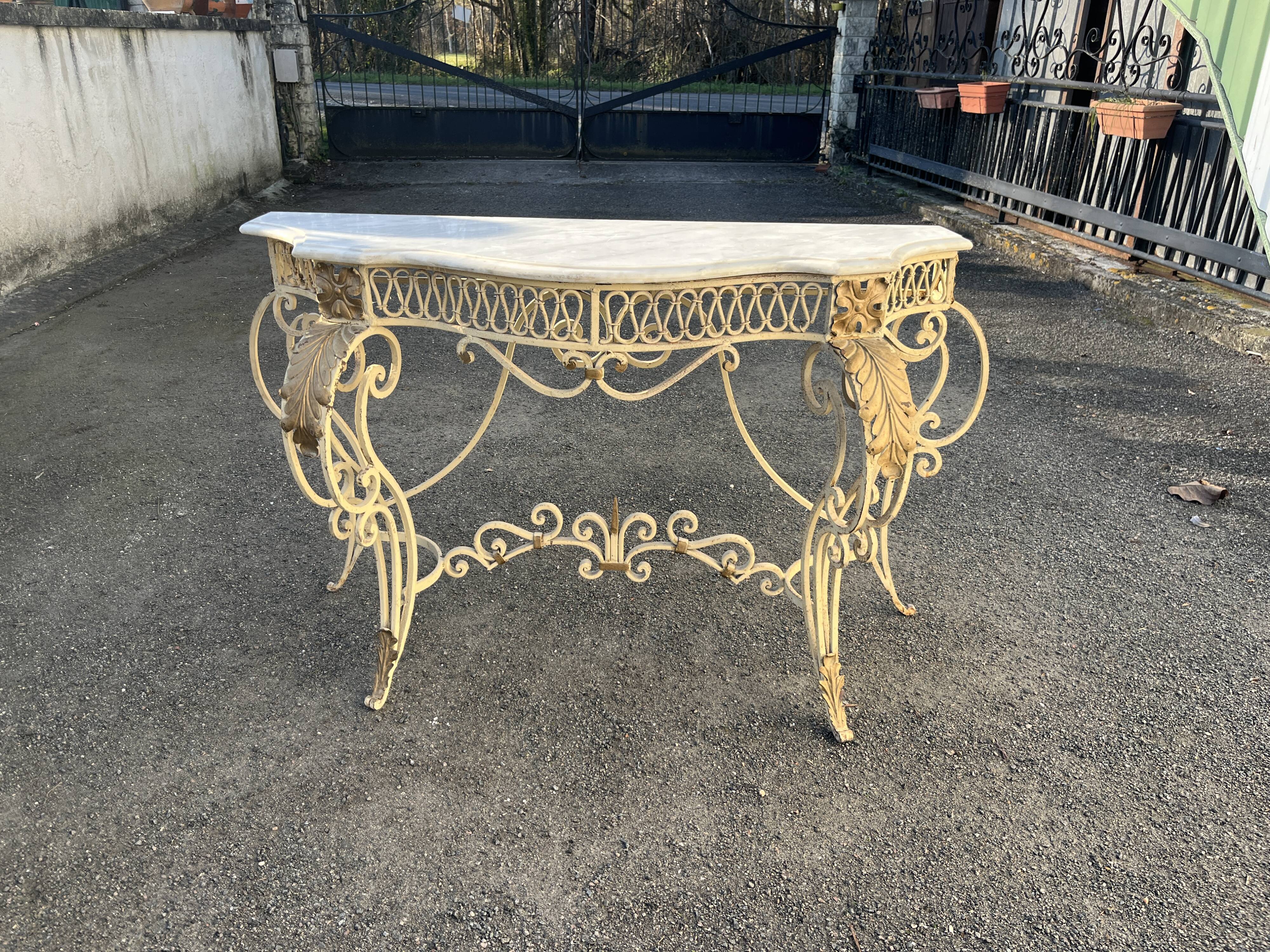 Half-moon console in wrought iron and marble
