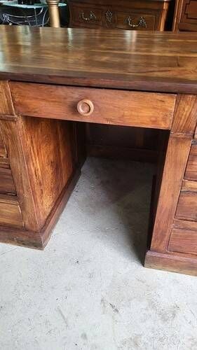 BUREAU A 9 TIROIRS EN NOYER 1900