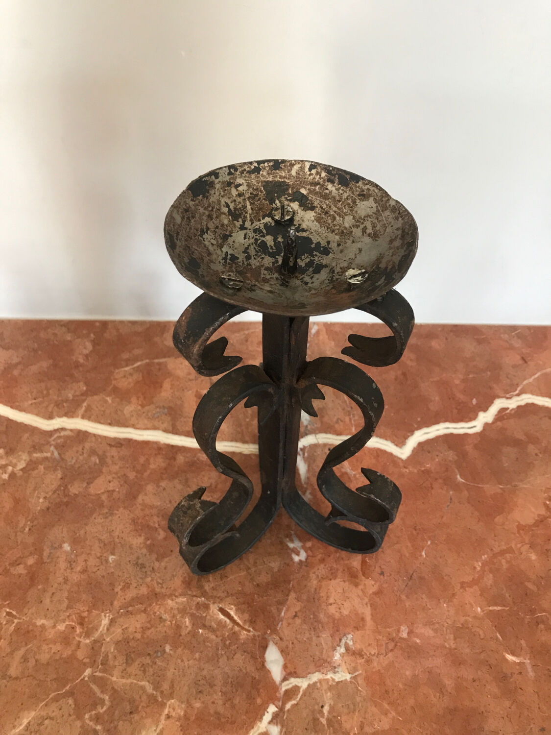 Candle holder