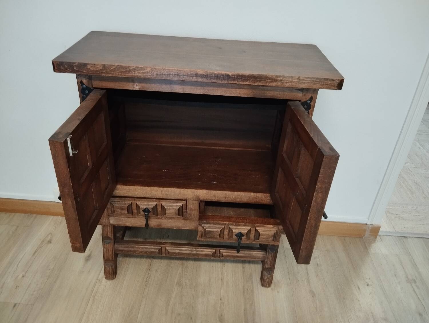 19th century Catalan furniture, baroque bar furniture