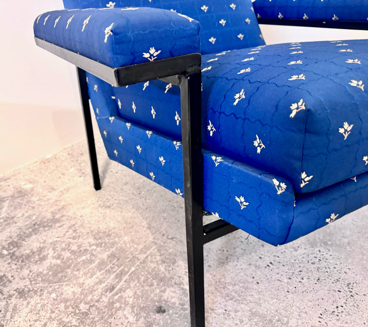 Guariche Armchairs ARP Guariche Motte Mortier 1955