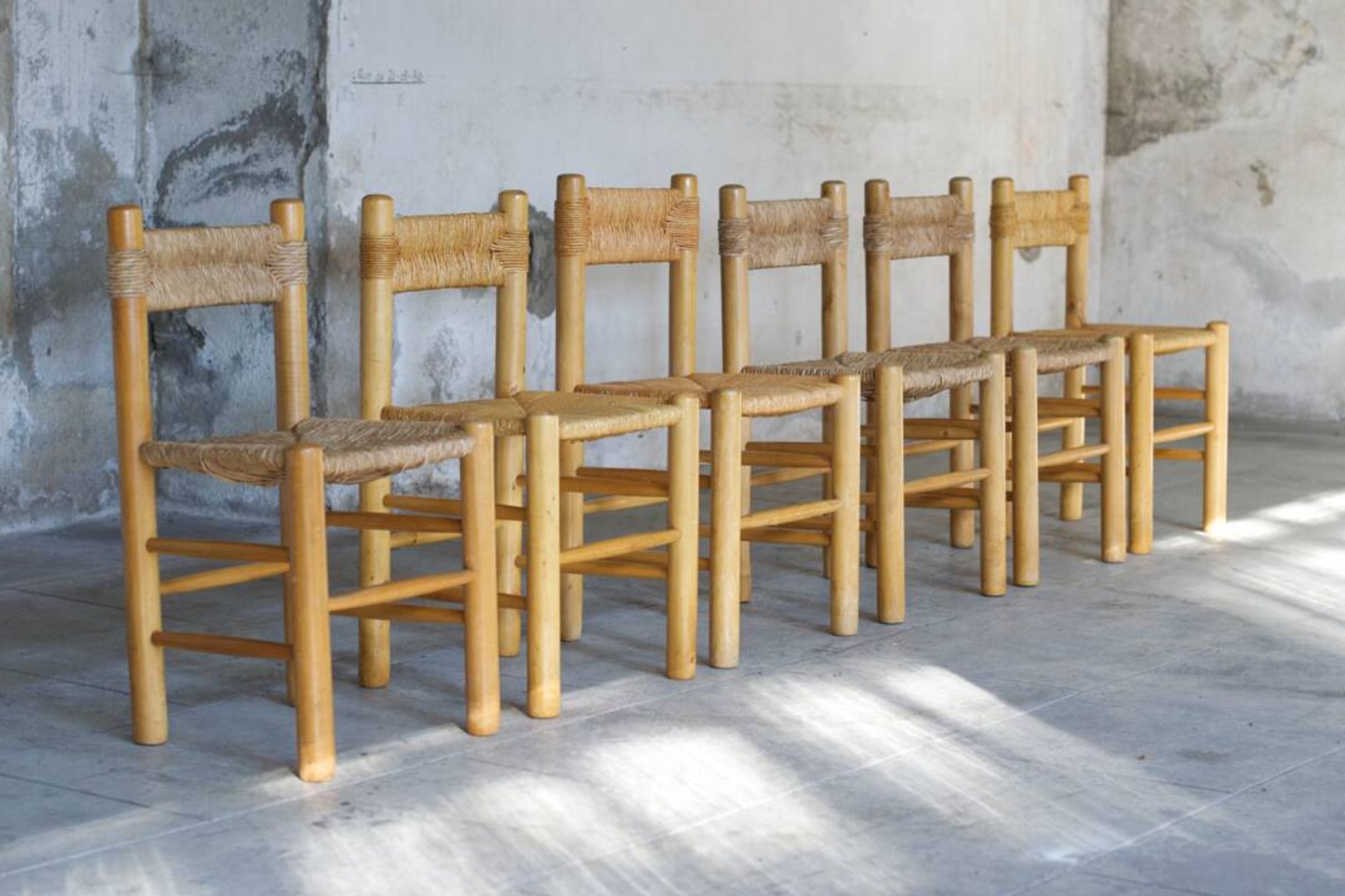 Chaises de salle à manger style Perriand