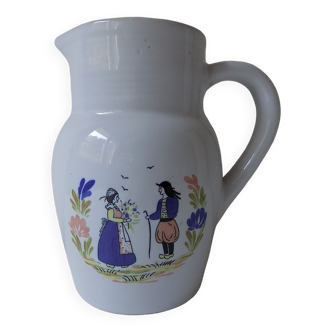 Breton pitcher