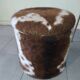 Chaise + pouf moumoute orange vache brun blanc vintage