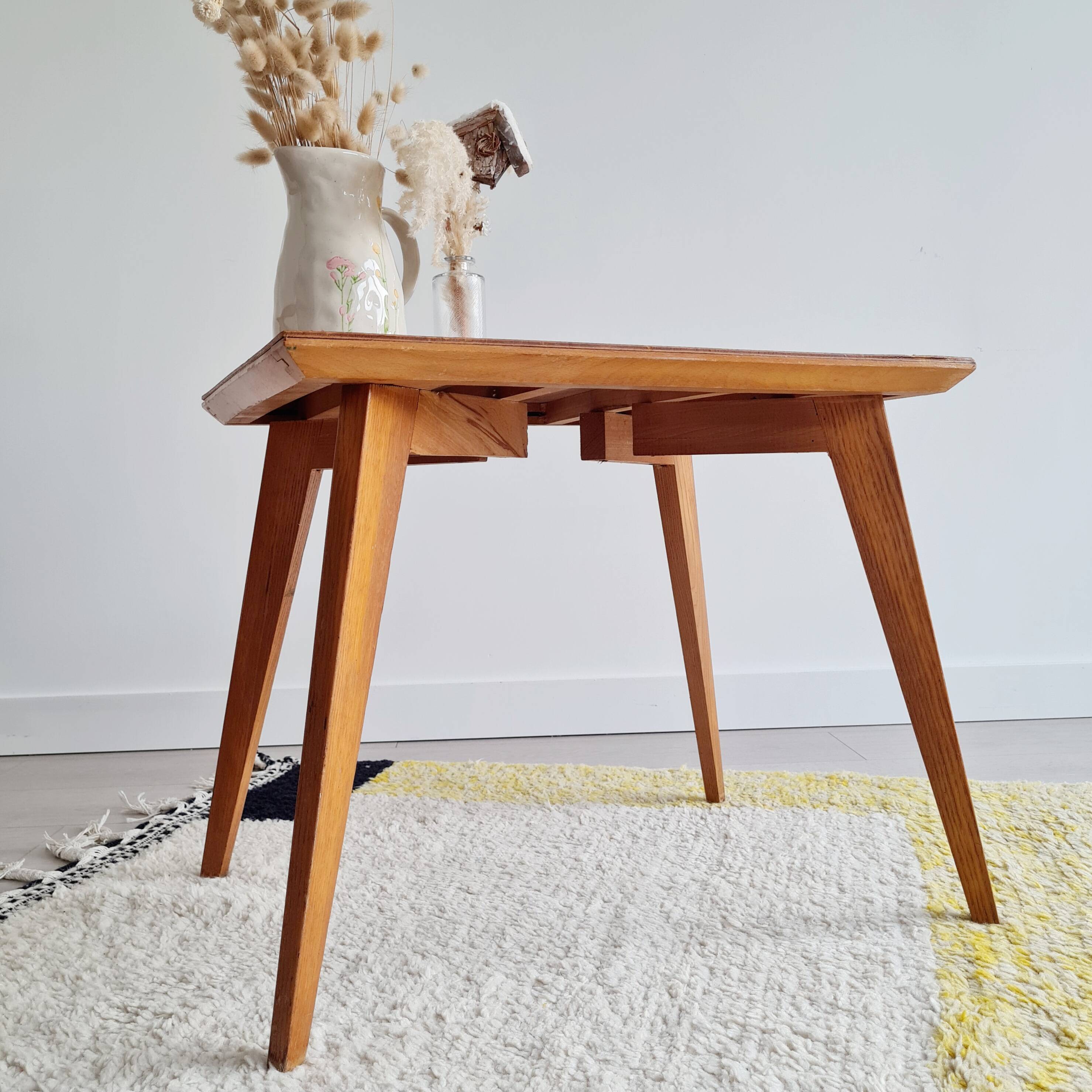 Table basse pieds compas dessus marqueté