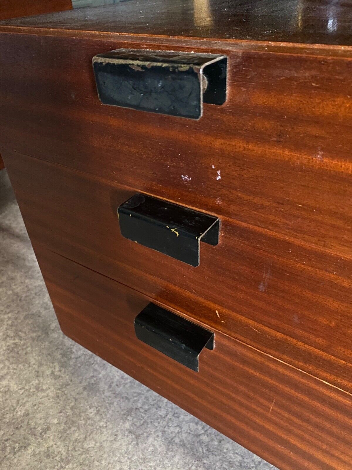 Office cm 172 Pierre Paulin in mahogany and metal circa 1960