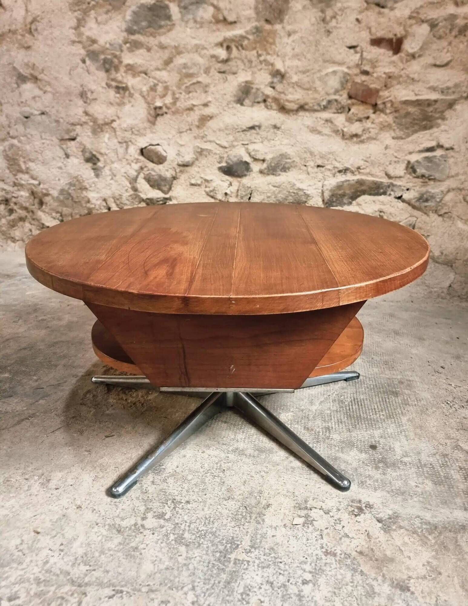 Vintage French Cherry Wood Coffee Table with Rotating Top - 1960s Round Shape on Iron Base Ø80cm