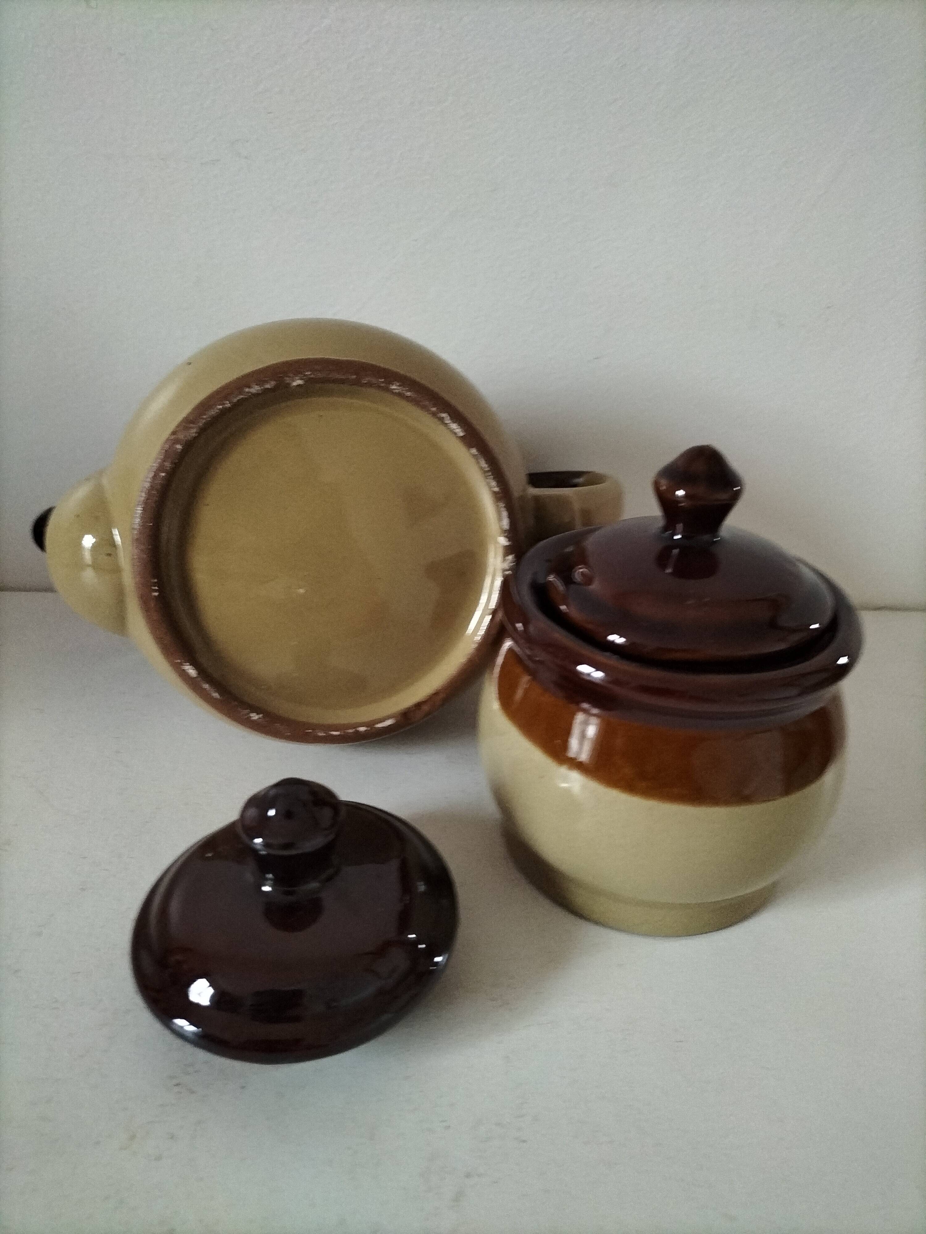 Teapot, milk jug and sugar bowl set