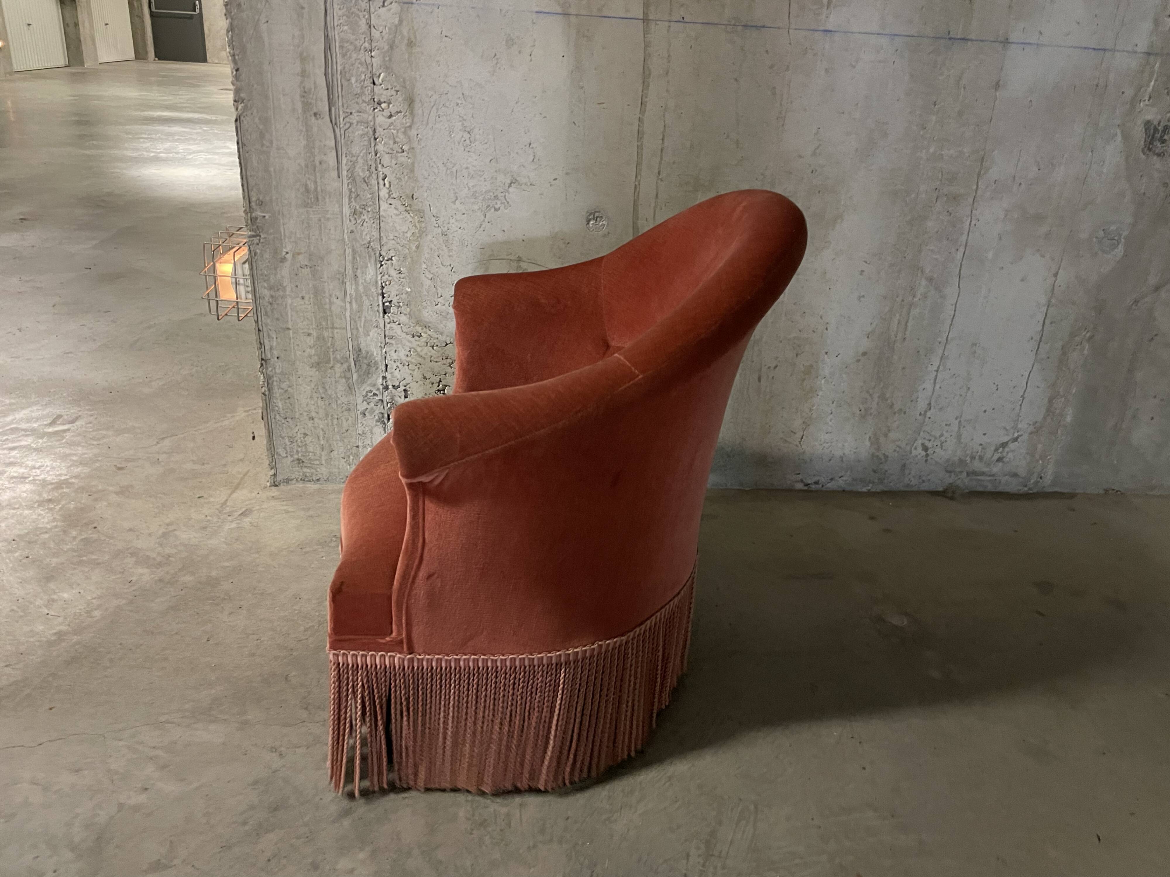 Toad armchair