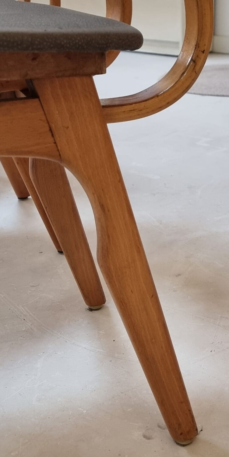 Chaises du milieu du siècle