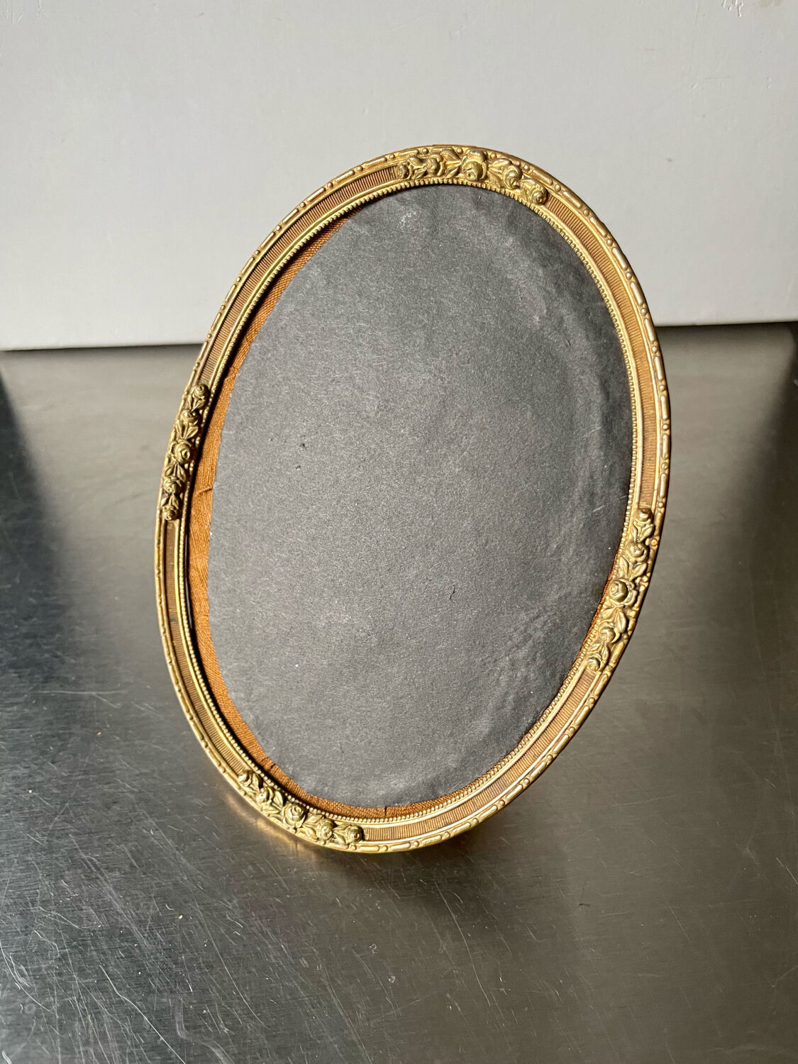 Antique Metal Gold colored Oval Picture Frame brass