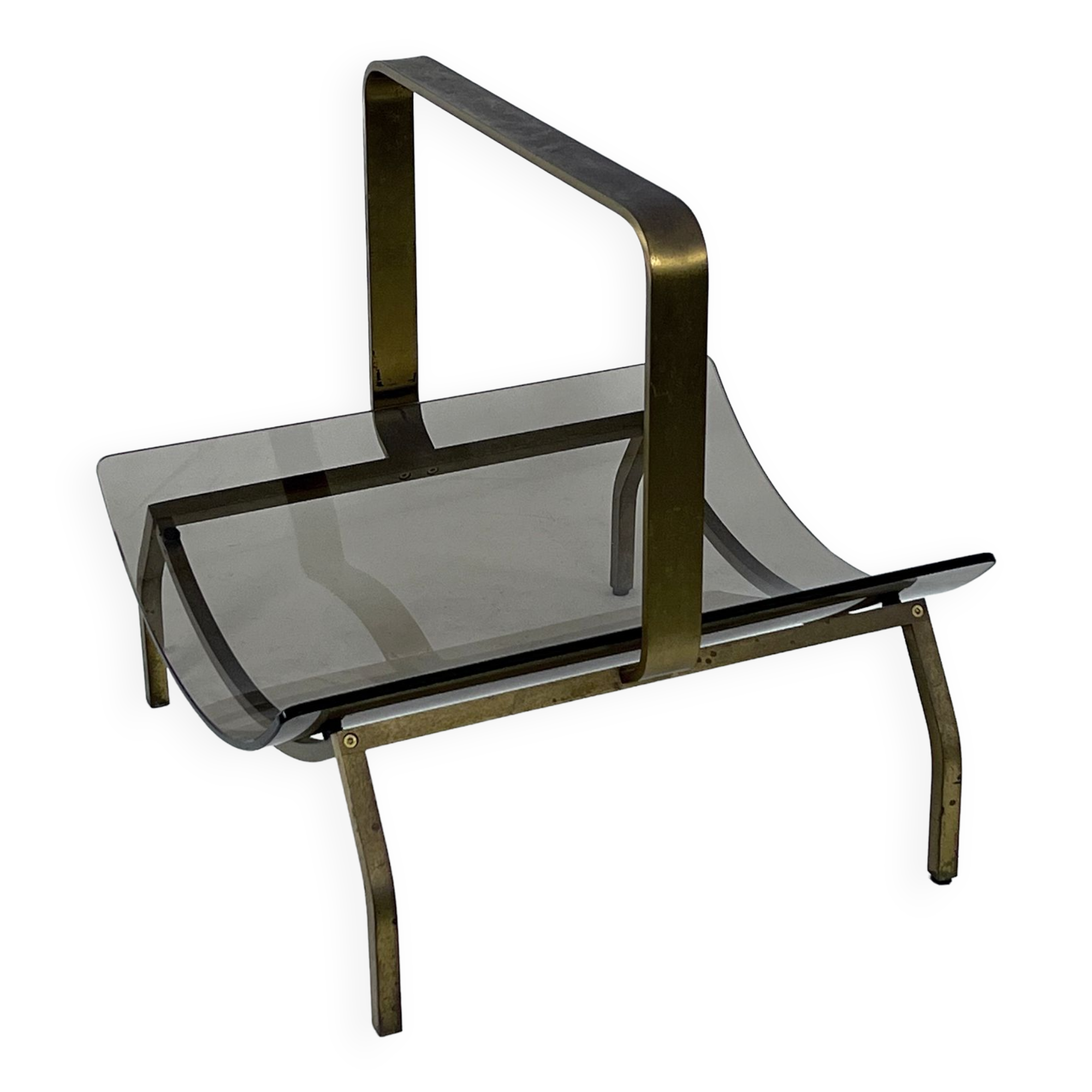Fontana Arte, Mid-Century brass and curved glass magazine holder. Italy 1960s