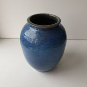 Vase en céramique vernissée bleu cobalt Signé Monogramme NH? - H 21.5cm