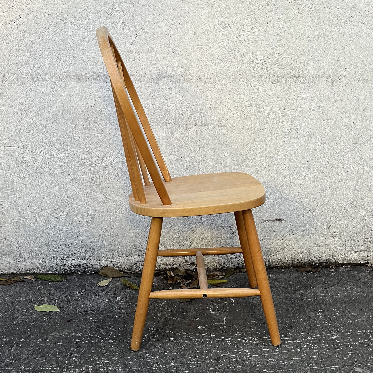 Series of 4 Windsor chairs