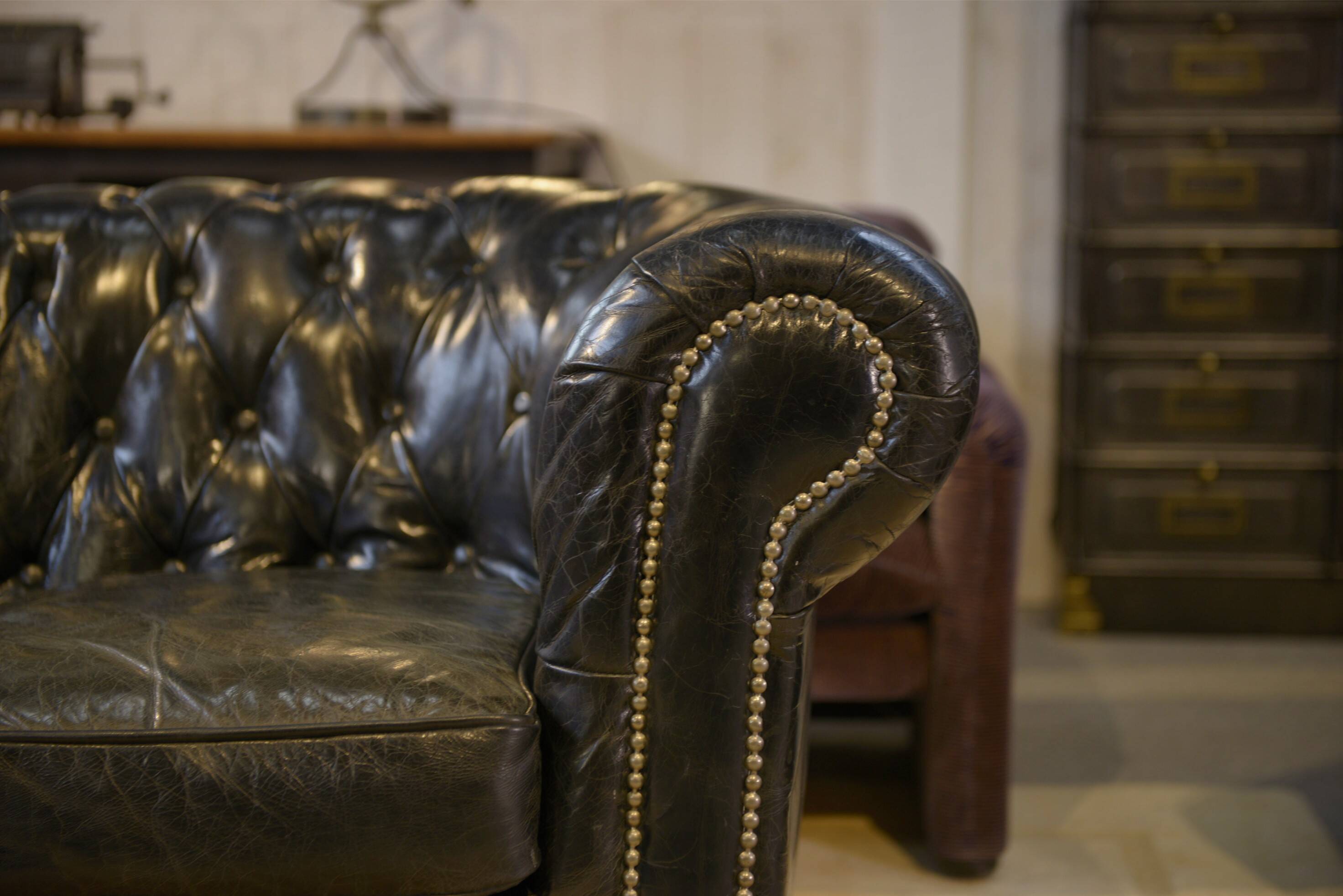 Chesterfield 3-seater sofa in black leather