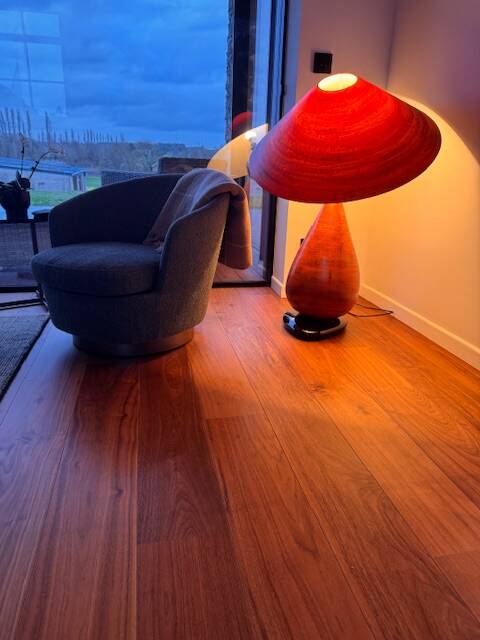 Sculptural lamp in terracotta ceramic