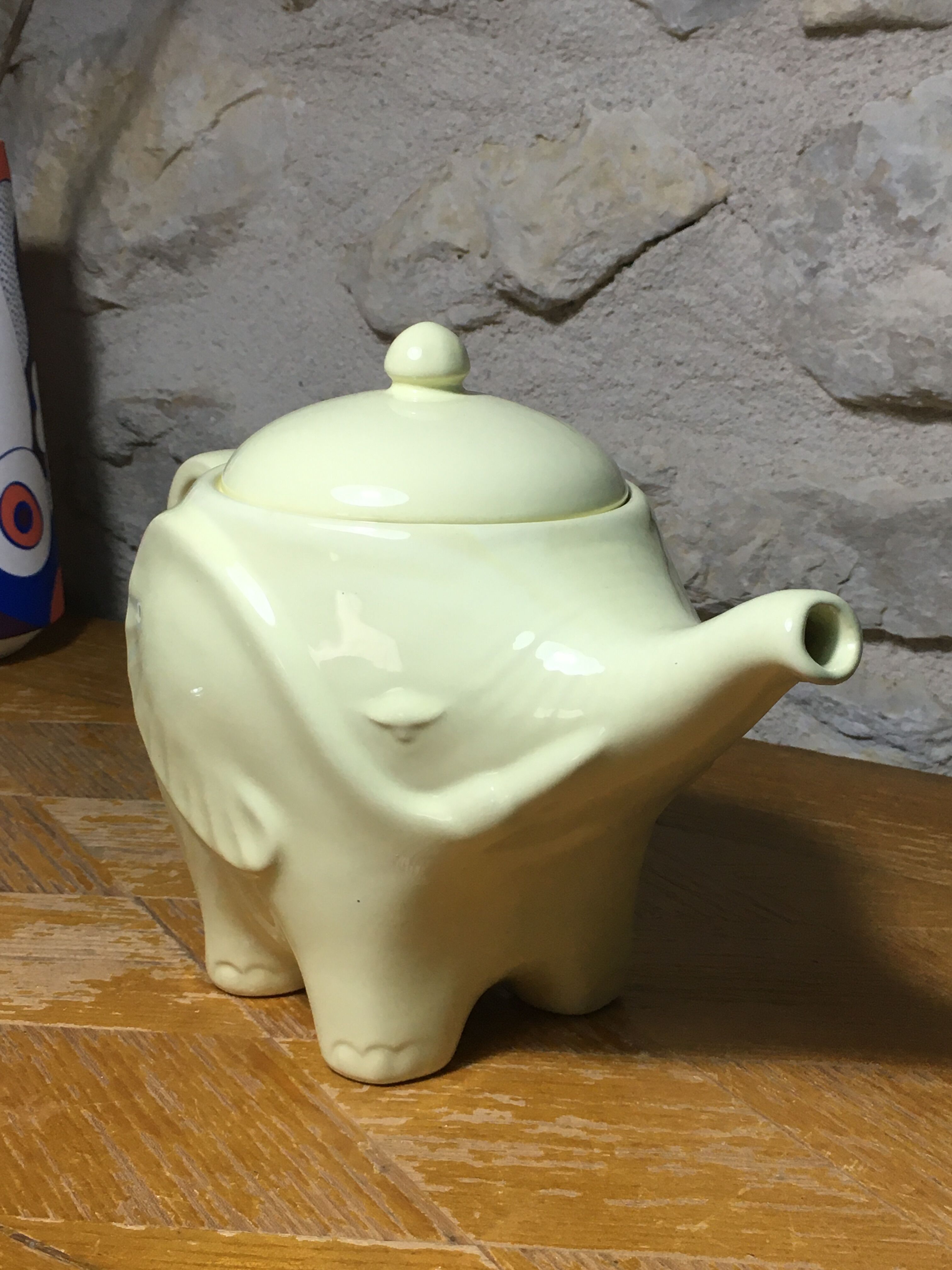 Elephant teapot Sainte Radegonde France Vintage