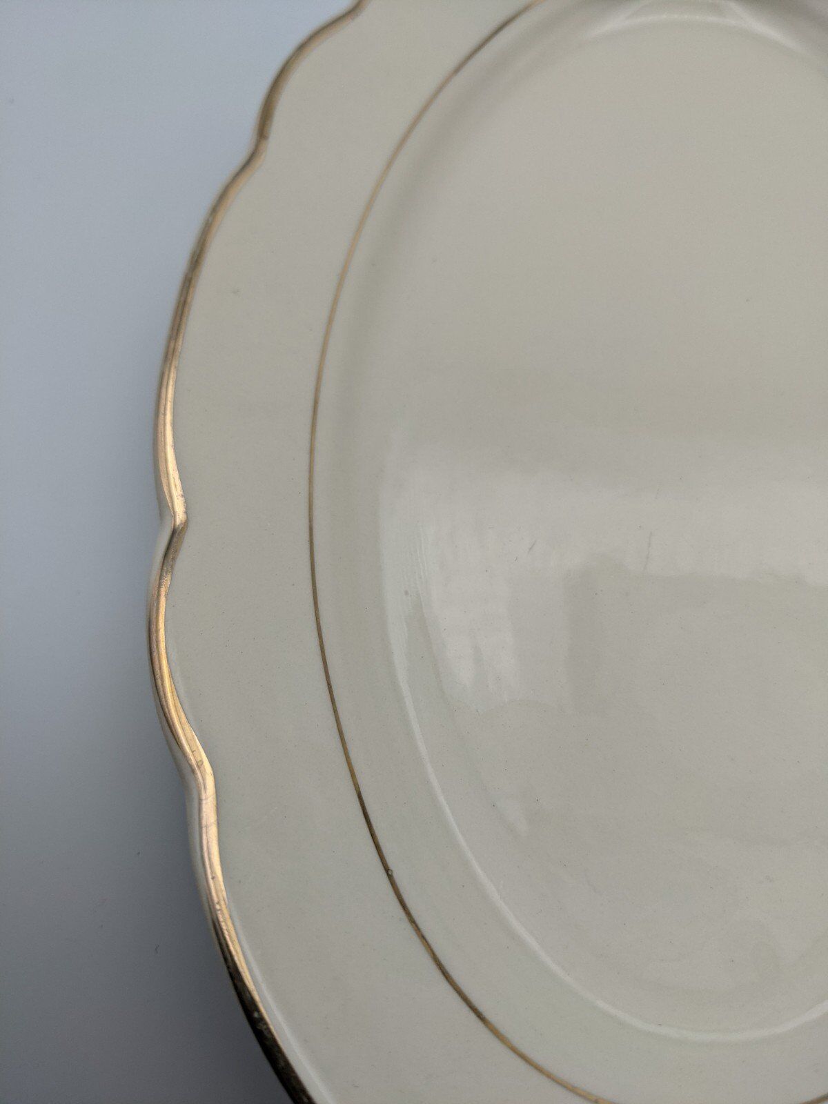 small porcelain dish from Villeroy to Boch, gilded led