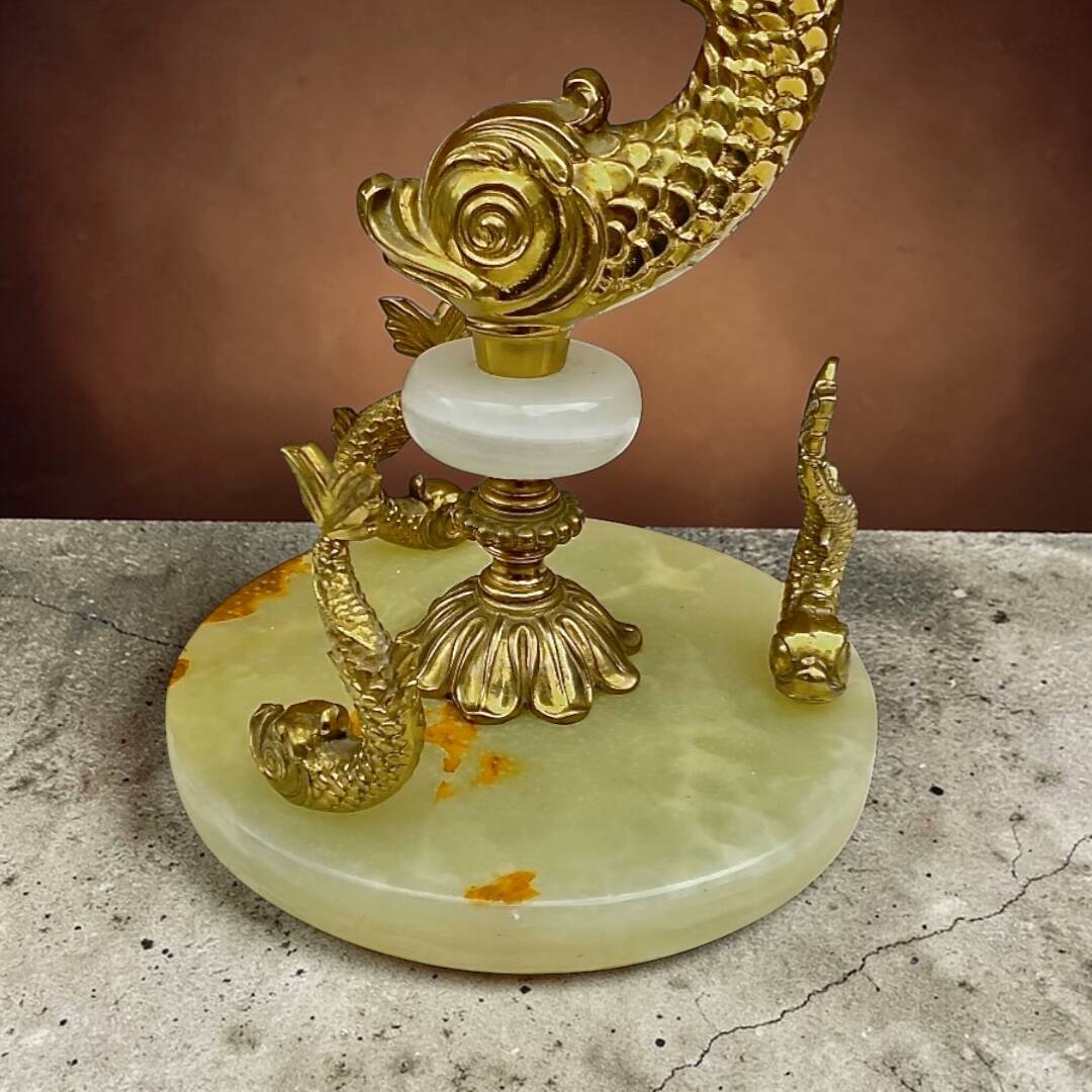 Vintage fish lamp in brass and onyx – H61 cm