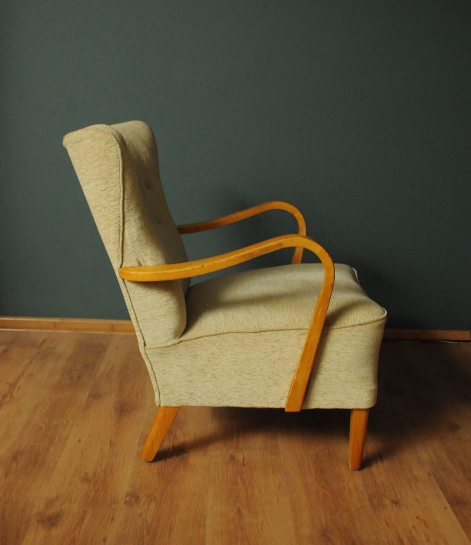 Scandinavian armchair "Pulman"