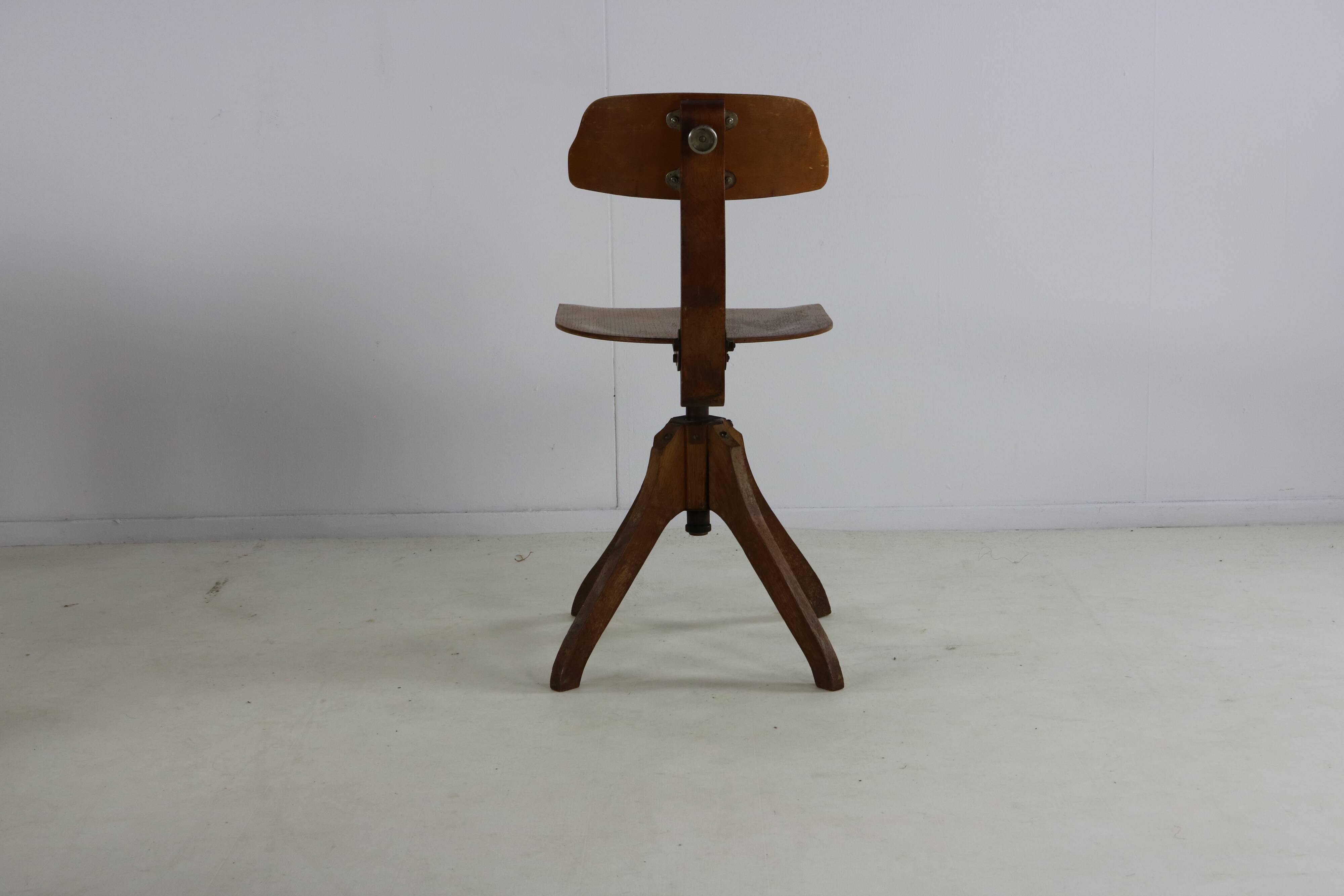 Europa desk chair German twenties design for Olympia Büromaschinenwerke AG