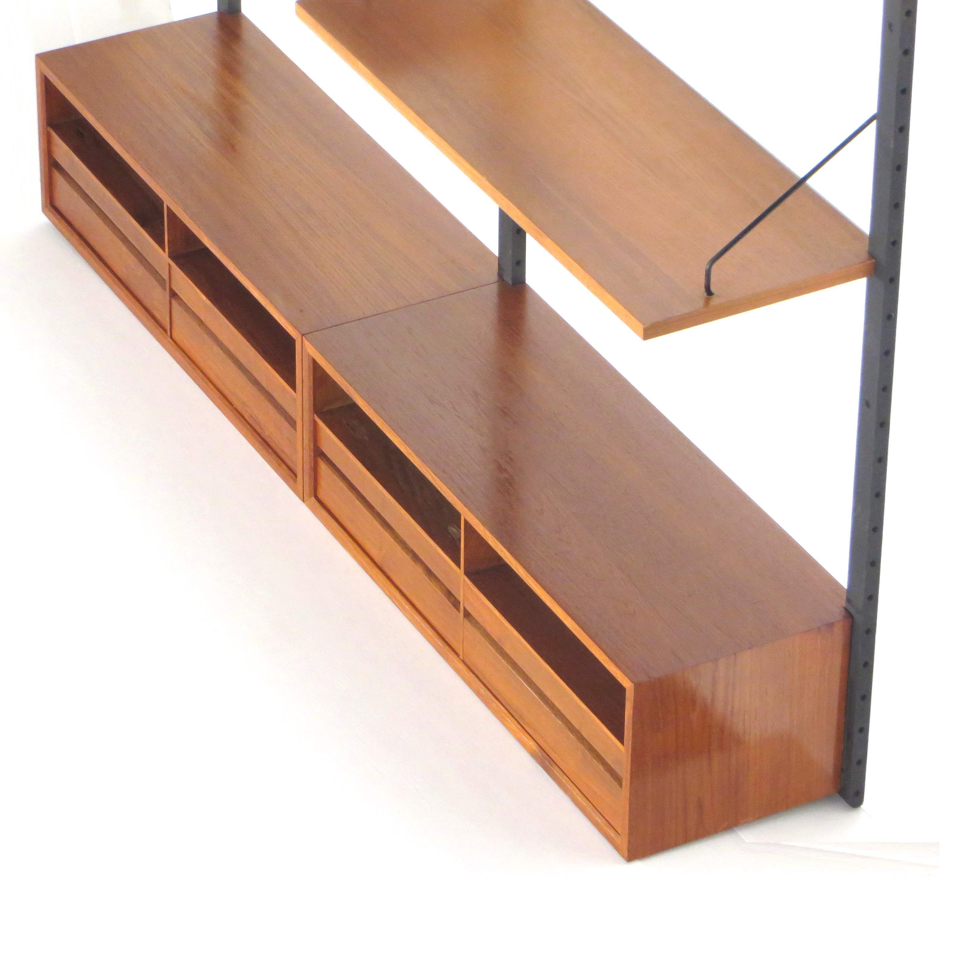 Wall system by Poul Cadovius made in the 60