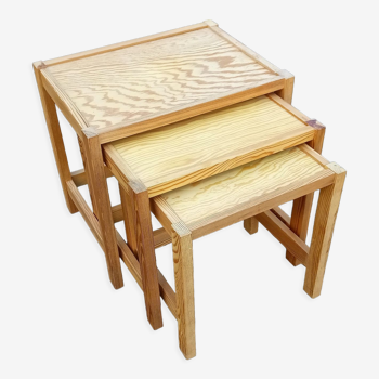 nesting tables in pine from sweden