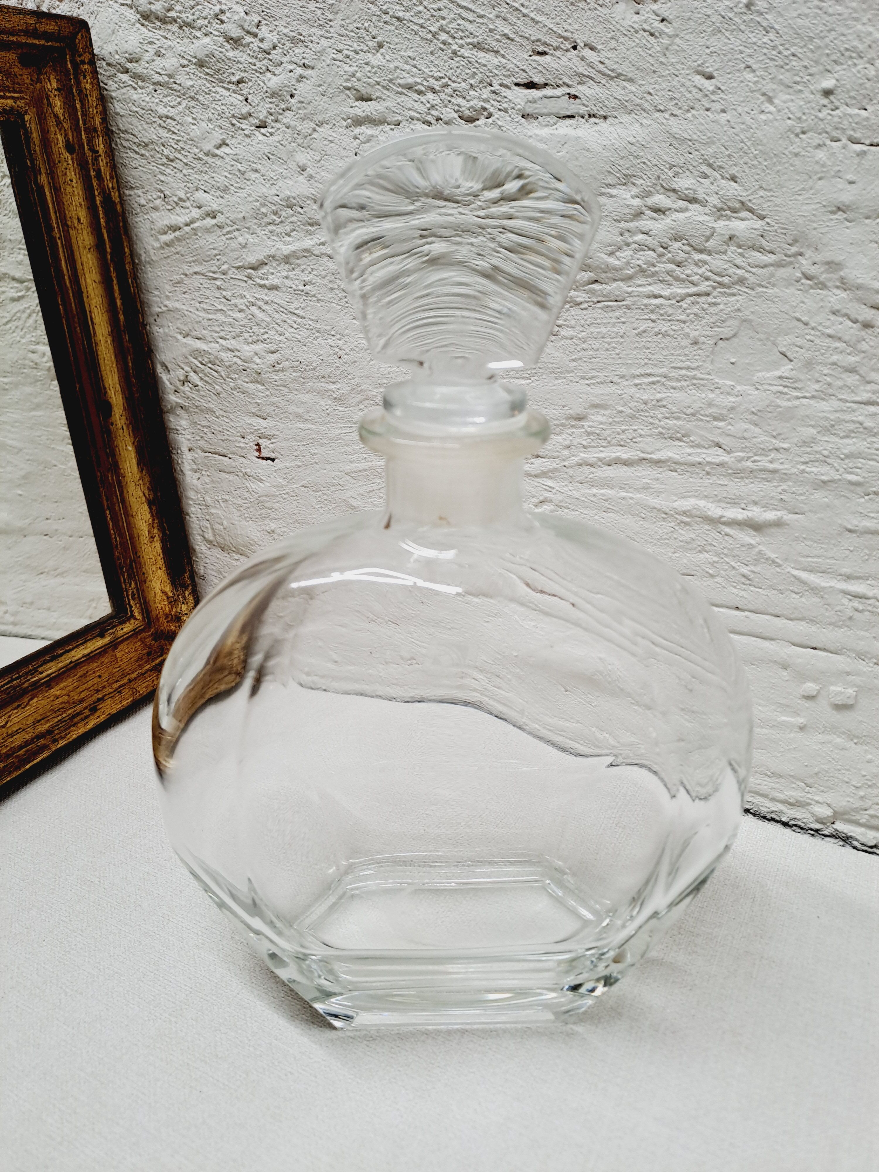 Crystal whisky decanter