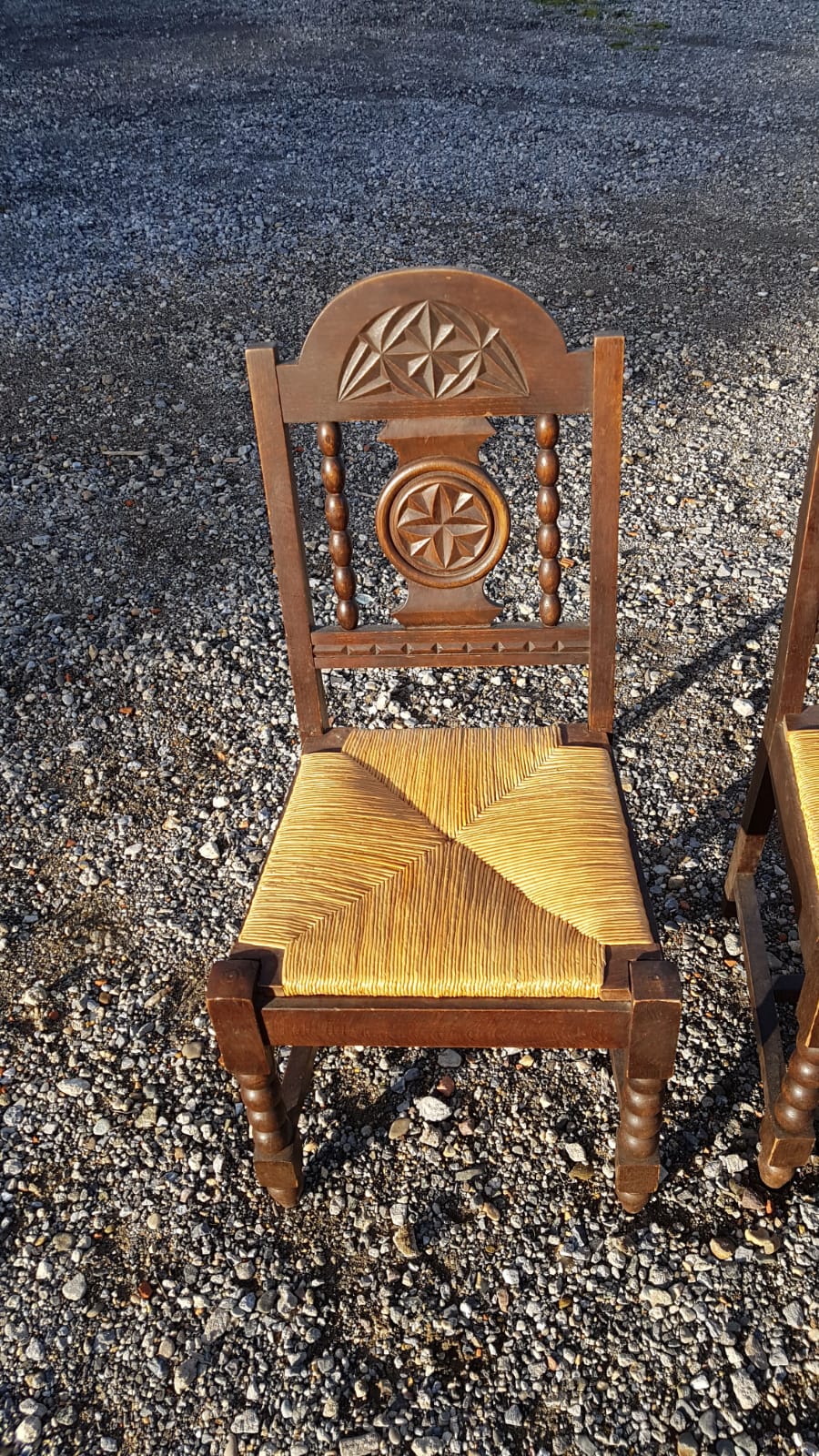 4 Neo-Basque chairs
