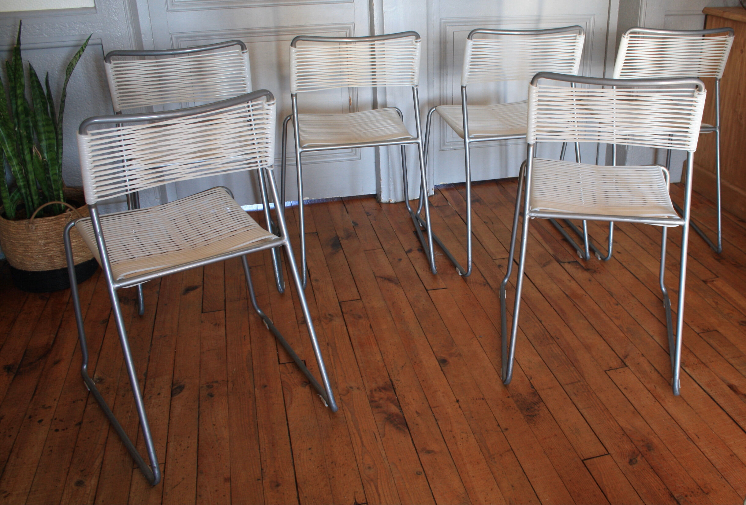 Set of 6 spaghetti chairs ikea