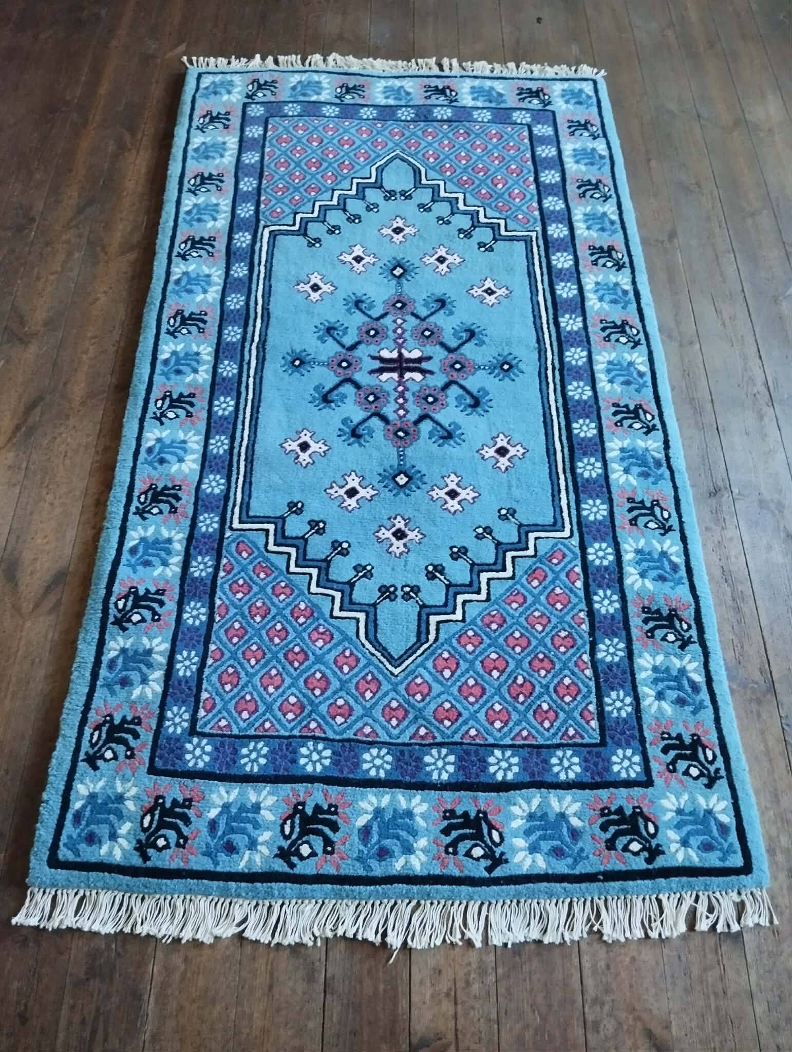 Handmade Kairouan Berber rug 188x103cm