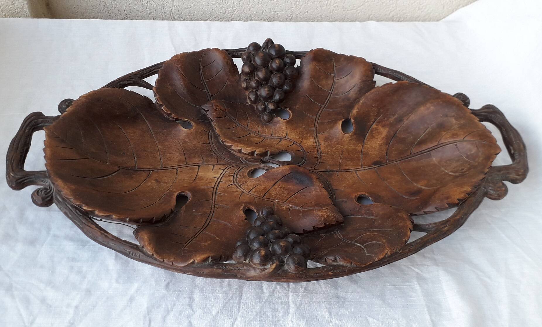 Carved wooden cutting board