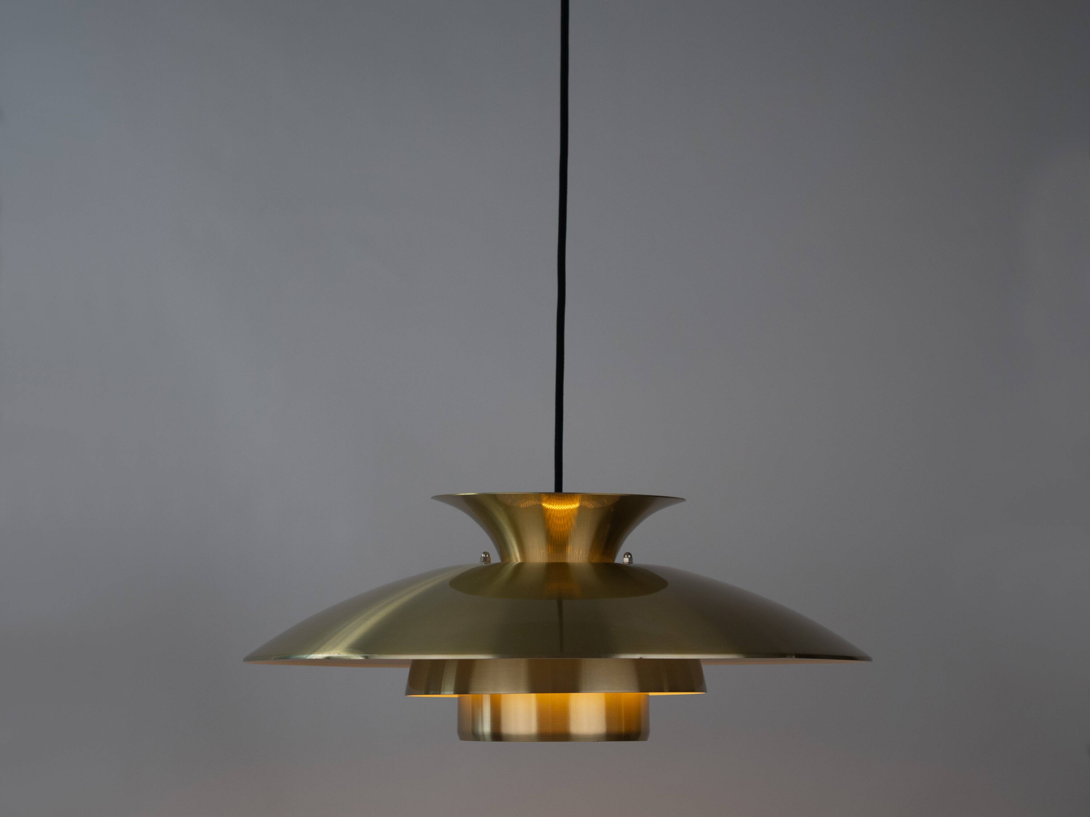 Suspension vintage danoise des années 1980