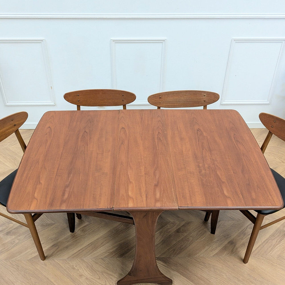 Folding table Gplan