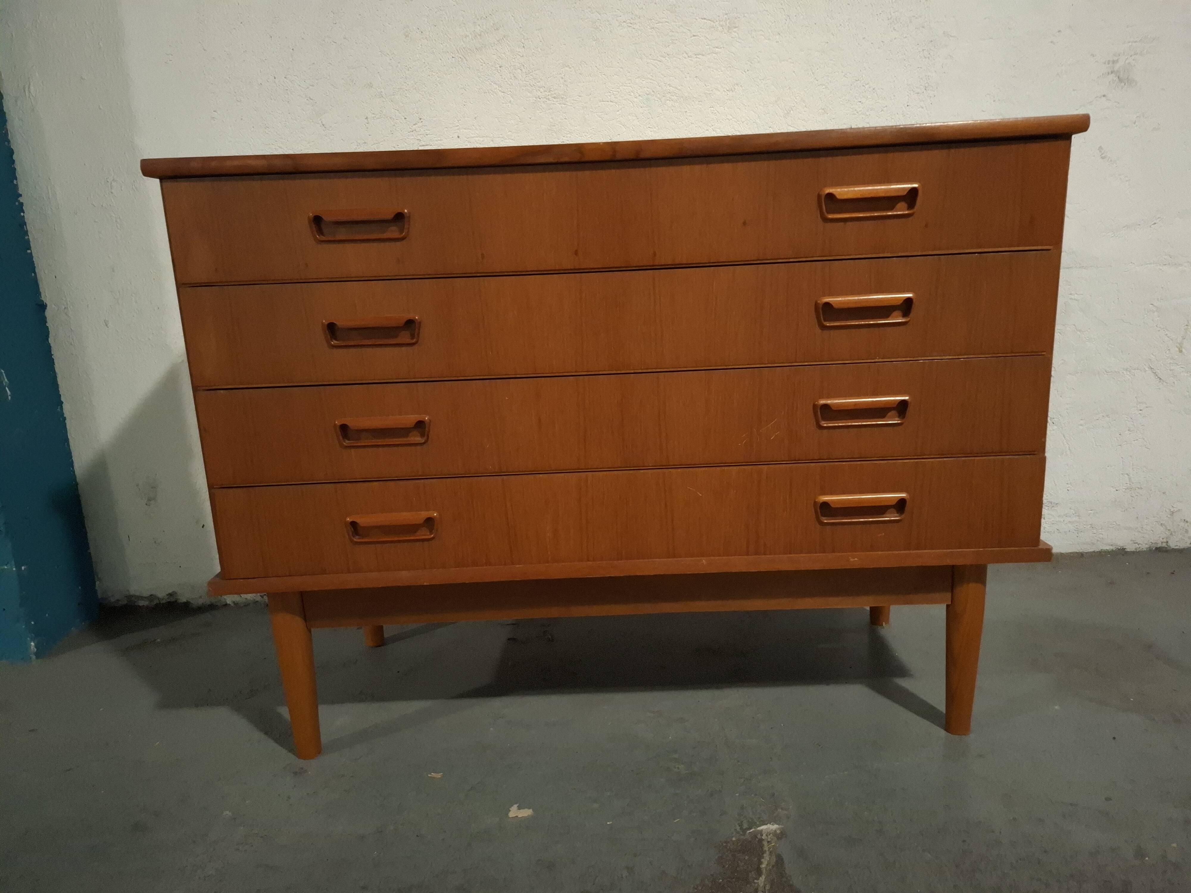 Scandinavian teak chest of drawers, 1960s design