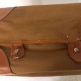Valise ancienne en cuir, piqûres de sellier, avec housse monogrammée, années 1930/1940.