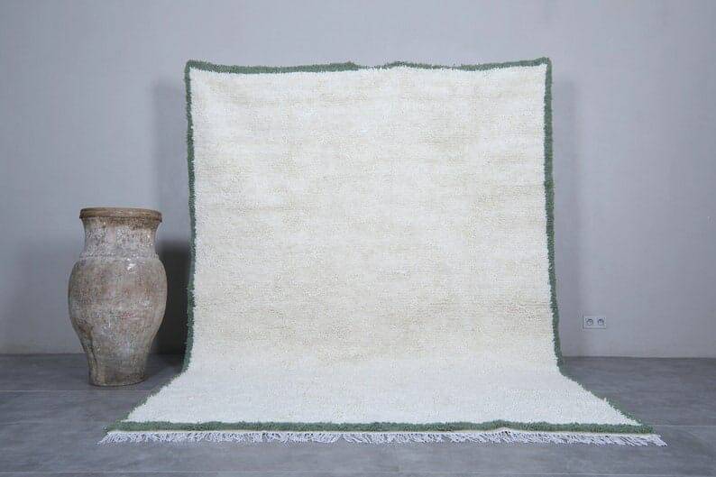 Handmade pure wool rug, size 2/3 m.