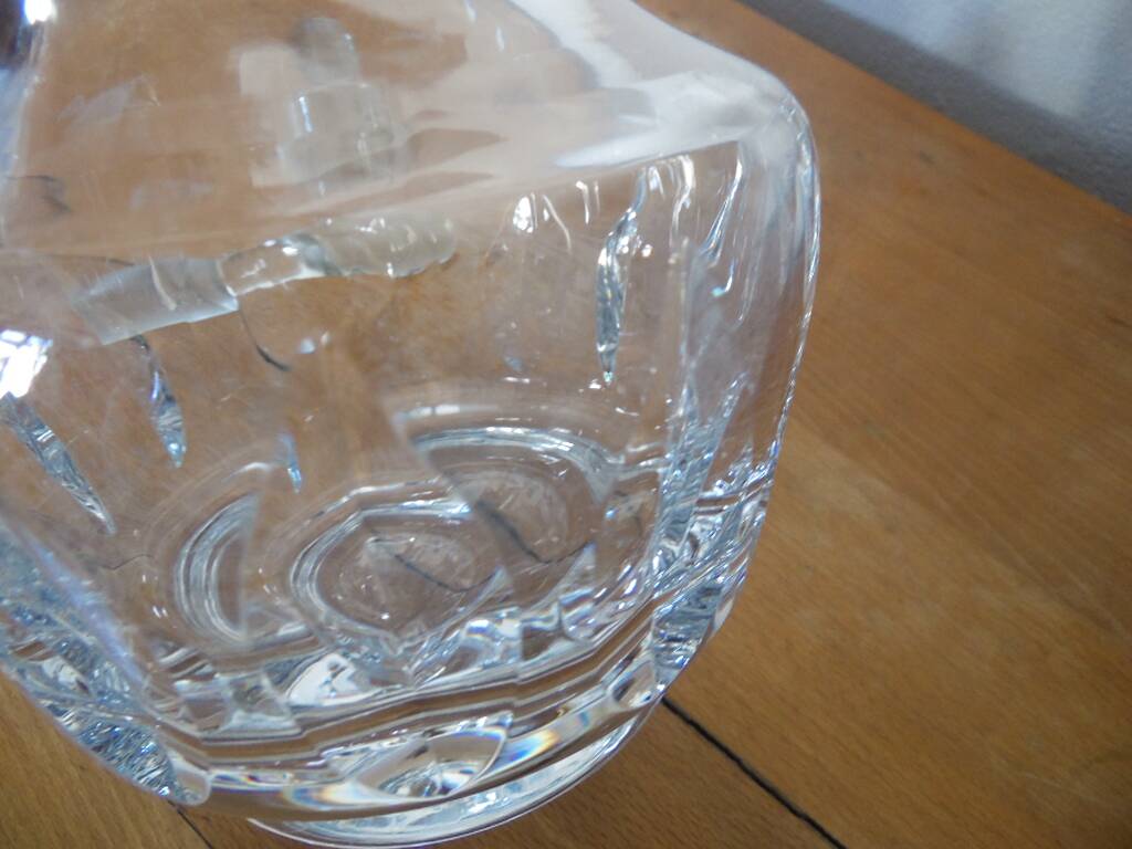 Hand-cut crystal decanter