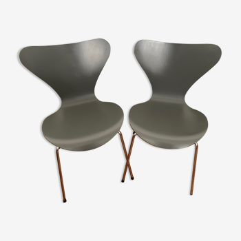 Paire de chaises série 7 d'Arne Jacobsen édition Fritz Hansen