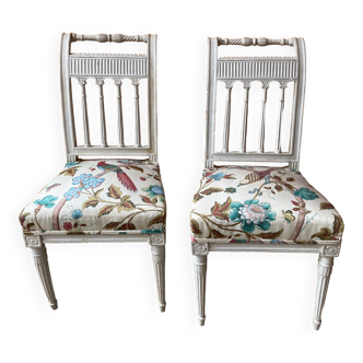 Paire de chaises directoire epoqie XlXème bois cerusé et tissu chintz