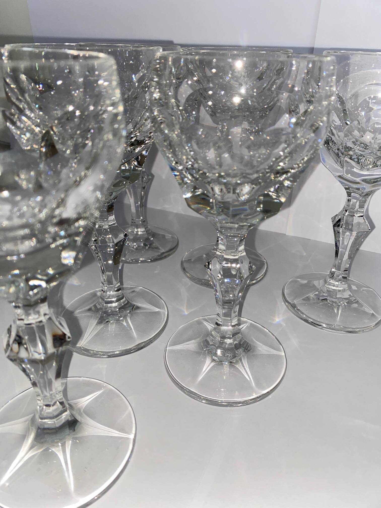 6 Villeroy & Boch wine glasses